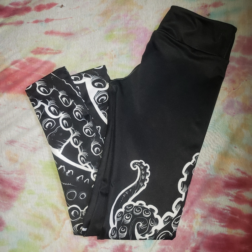 Super Rare Black Octopus Leggings yoga pants